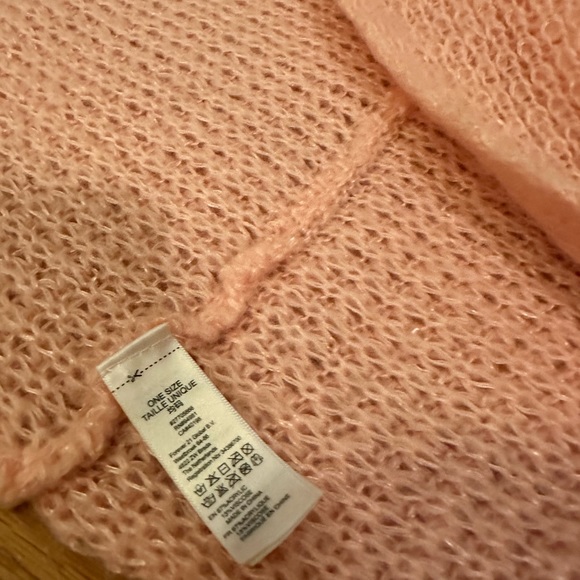 Infinity very soft and cozy peach scarf - Picture 8 of 9